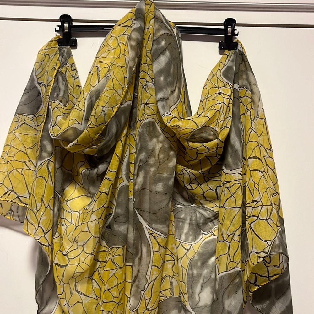 Fabretti Scarf - Picture 12 of 12